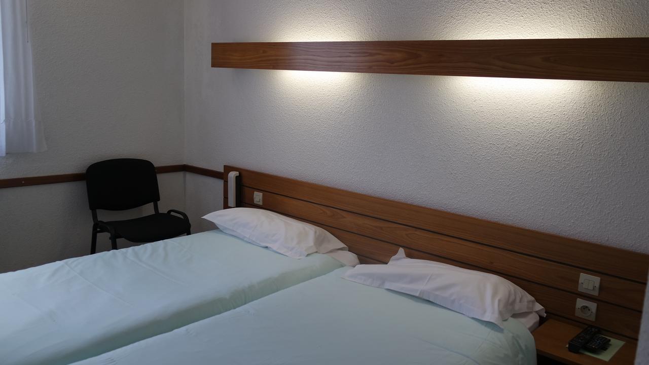 Hotel Le Tulipier Cransac Eksteriør billede